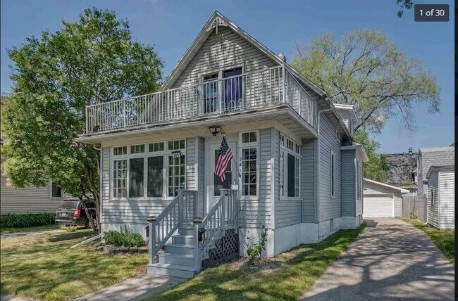 Foto del edificio - 341 N Oakland Ave