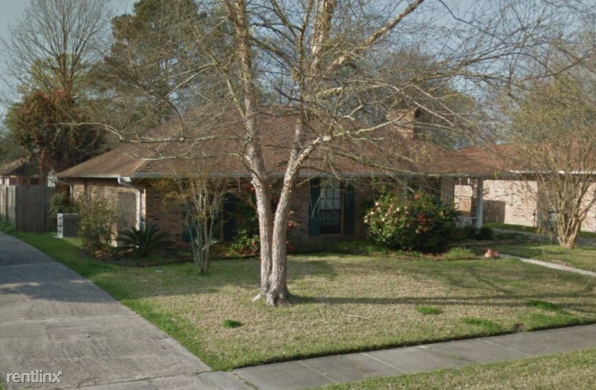 Primary Photo - 16732 Patton Ave