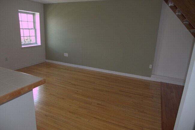 APARTAMENTO 3F - 524-525 S Front St