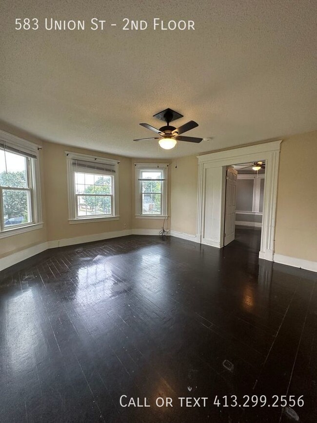 Building Photo - Spacious 3 Bedroom Unit in Springfield's O...