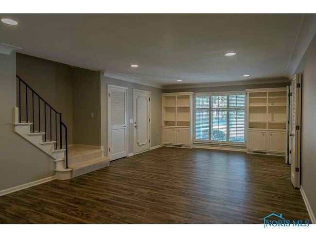 Building Photo - 3783 Hillandale Rd
