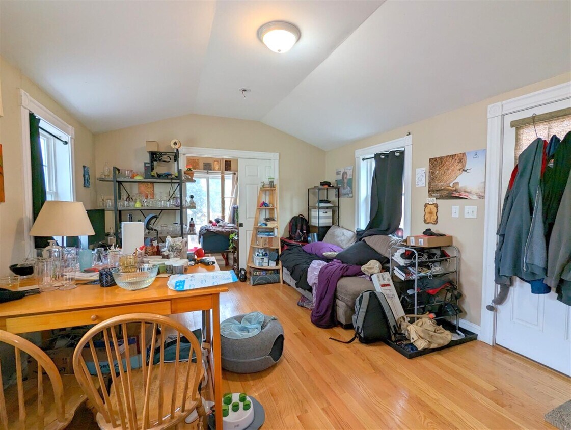 20 Bellevue St Unit 1, Medford, MA 02155 Apartments in Medford, MA