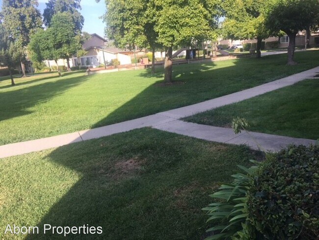 Building Photo - 2 br, 1.5 bath House - 5520 Don Ricardo Ct.