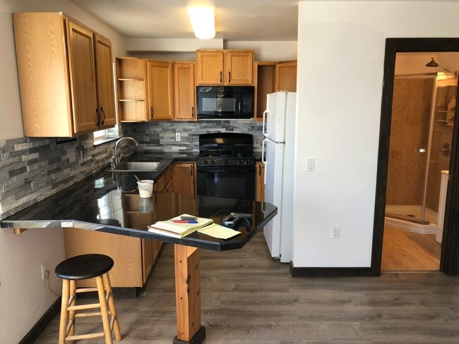 Building Photo - 1862 triton ct