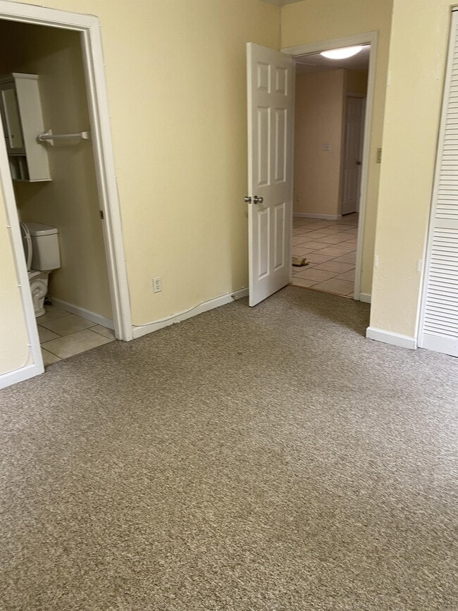 Photo - 115 SW 24th Ave House