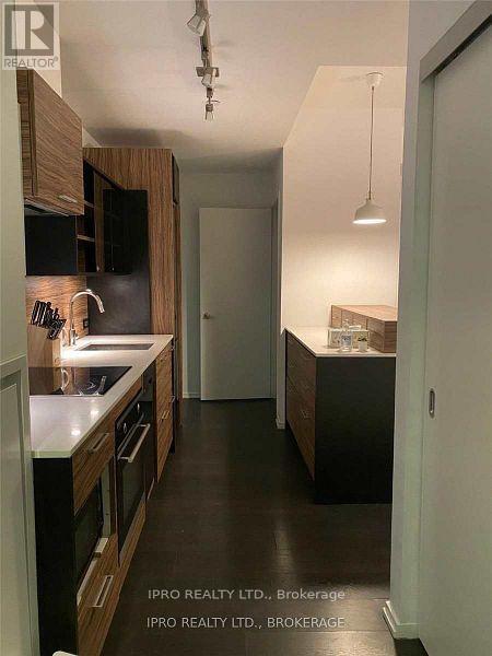 Photo principale - 75-775 St Nicholas St