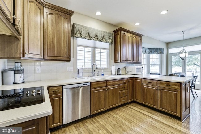 Foto del edificio - 126 Augusta Dr