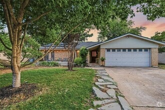 Building Photo - 3209 Foster Ln