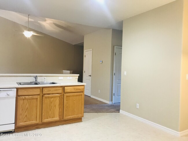 Building Photo - 1761 Caleb Ln