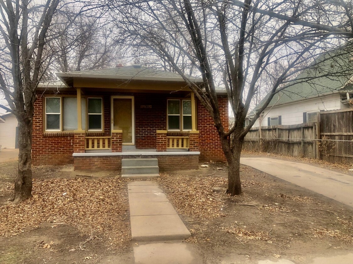 1008 W Dayton Ave, Wichita, KS 67213 House Rental in Wichita, KS