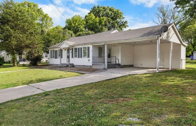 Building Photo - 1721 Sherrod Ave