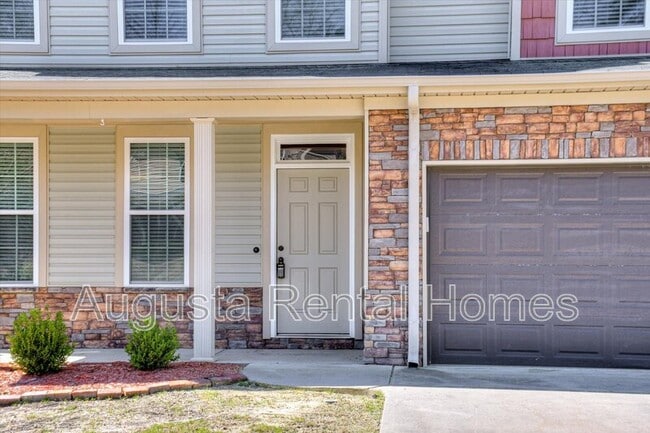 Building Photo - 1036 Lancaster Way