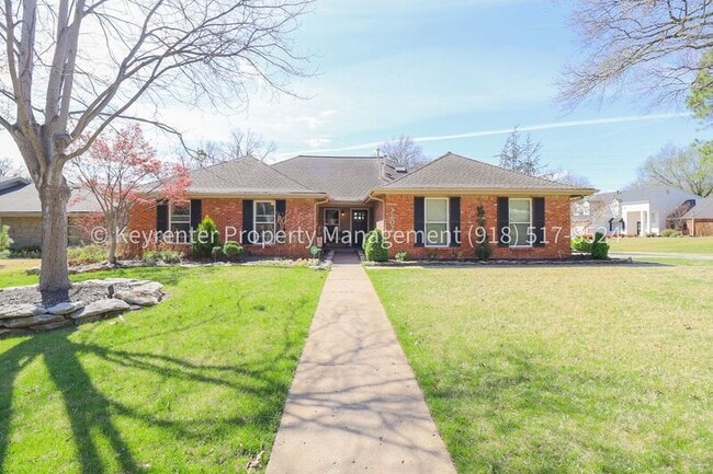 Building Photo - 3702 E 85th Pl