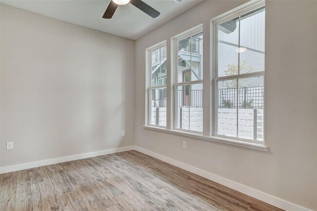 Foto del edificio - 3809 Valley View Rd