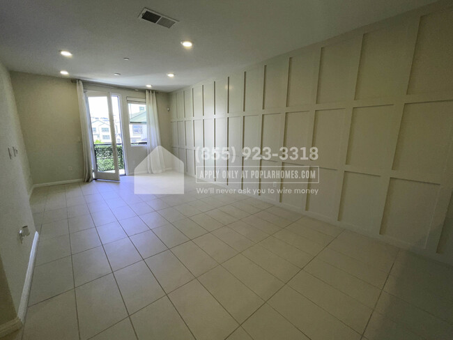 Building Photo - 1407 Cherry Cir