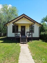 Building Photo - 814 Silver St