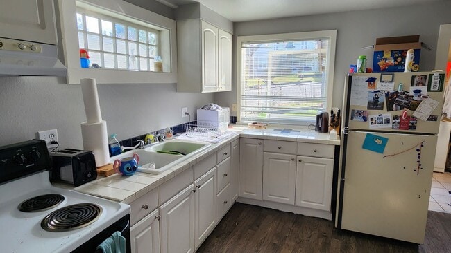 Building Photo - 3 Bedroom 1 Bathroom House near WWU