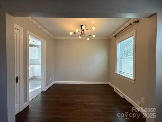 Foto del edificio - 1242 Dade St