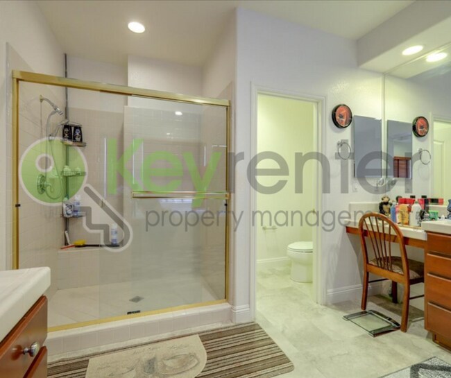 Building Photo - 208 Otter Glen Ct
