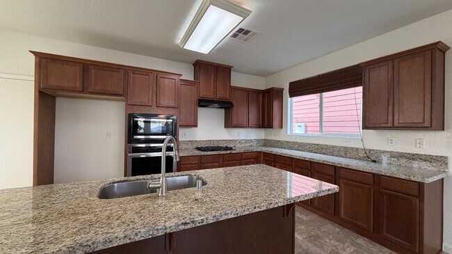 Foto del edificio - 4355 W Artemisa Dr