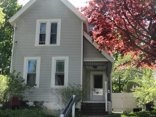Building Photo - 532 Columbus Ave