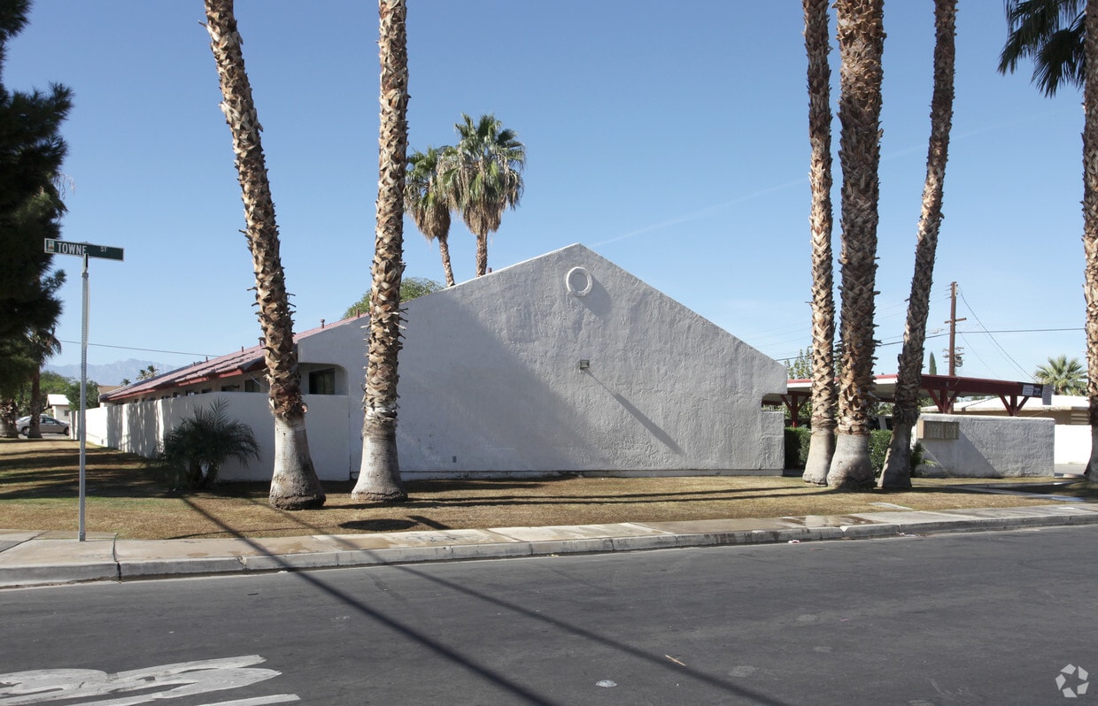 Primary Photo - 43965 Towne St