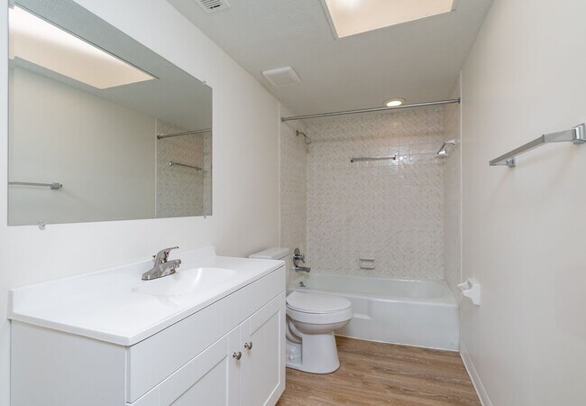 Interior Photo - Bexley House