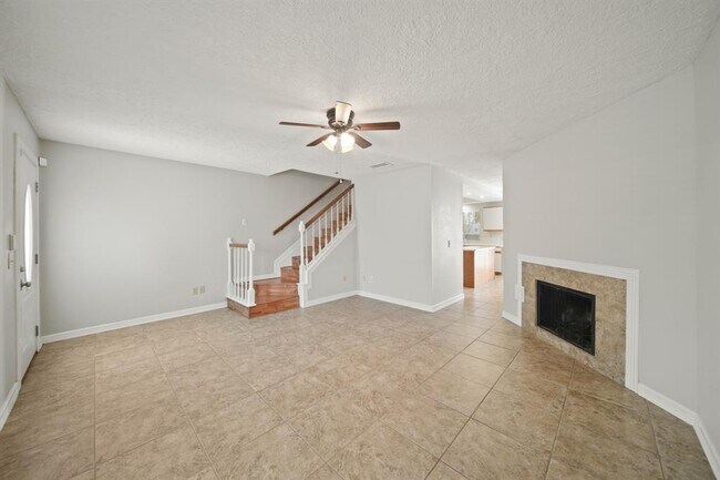 Foto del edificio - 2808 Grants Lake Blvd