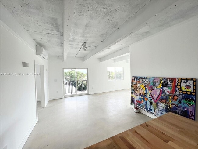 Foto del edificio - 860 NE 78th St