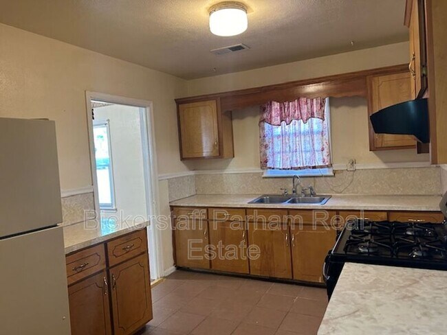 Foto del edificio - 2424 7th St