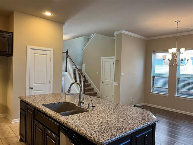 Building Photo - 1112 Amber Rose Way