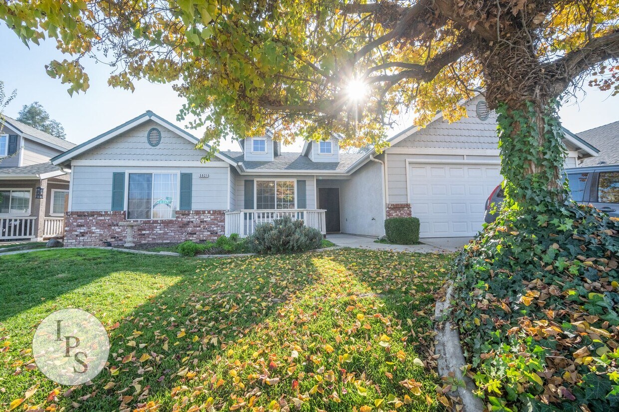 Foto principal - Fresno Westside Home, 3BR/2BA, Built 2002 ...