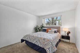 2x1 Bedroom - Mohawk Green Apartments