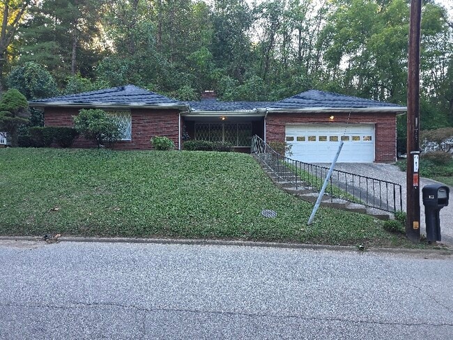 Building Photo - 1625 Arlington Blvd