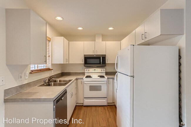 Foto del edificio - 2 br, 2.5 bath House - 11322 SW Barbur Blvd