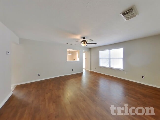 Building Photo - 7902 Brazoria Park