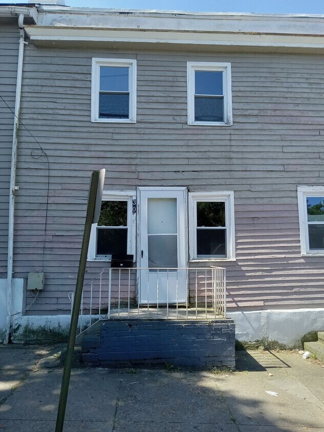 Primary Photo - 30-32 Washington St