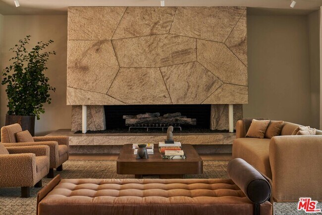 Foto del edificio - 1865 Loma Vista Dr