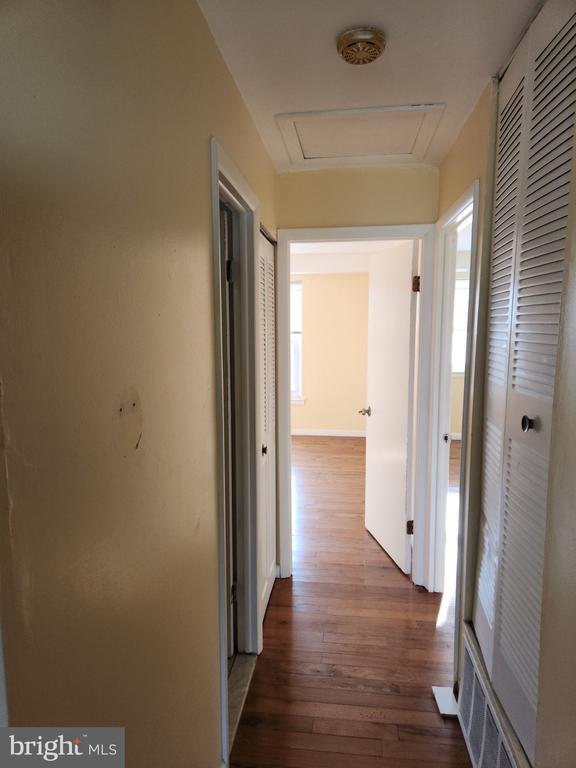 Foto del edificio - 2738 Island Ave