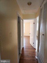 Building Photo - 2738 Island Ave