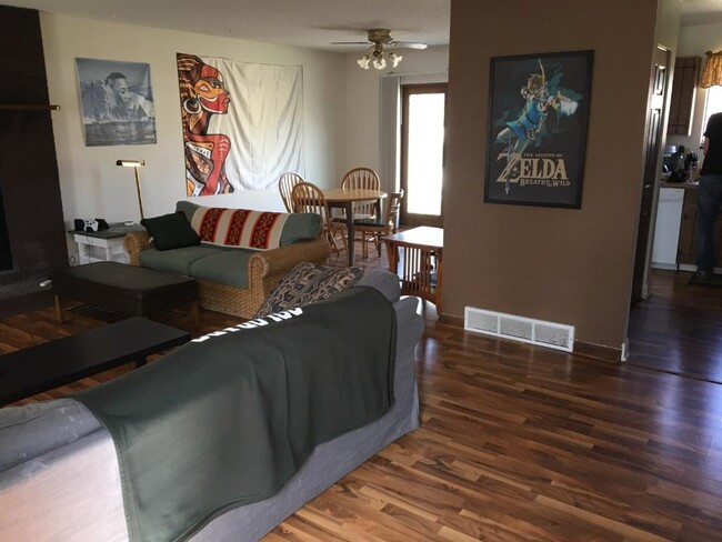 Living Room 2 - 2806 W Lake St