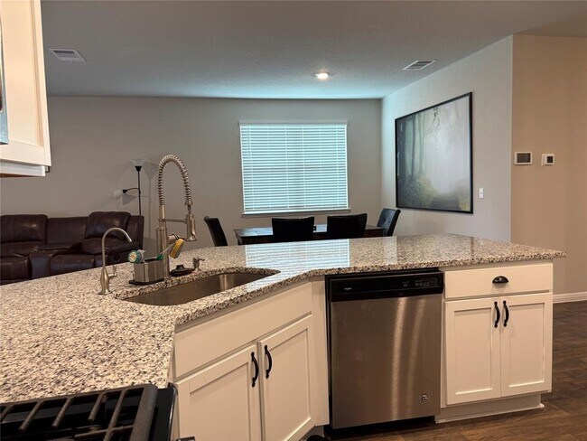 Foto del edificio - 505 Rainmaker Ln