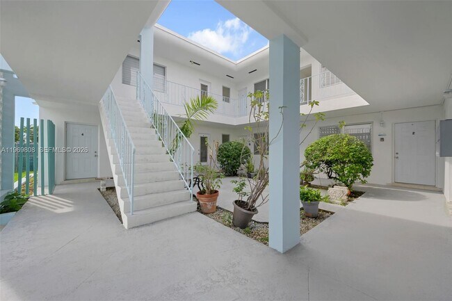 Foto del edificio - 501 NE 82nd Terrace