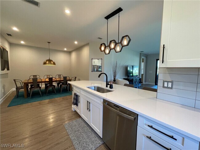 Building Photo - 8021 Calle Canovas Ct