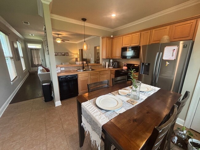 Building Photo - 14013 Stone Gate Dr