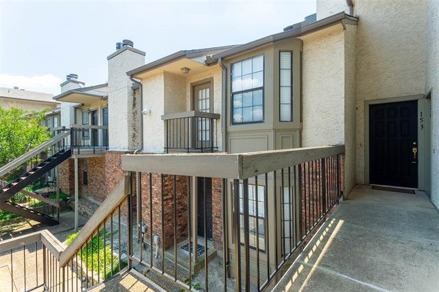 Foto del edificio - 8750 Park Ln