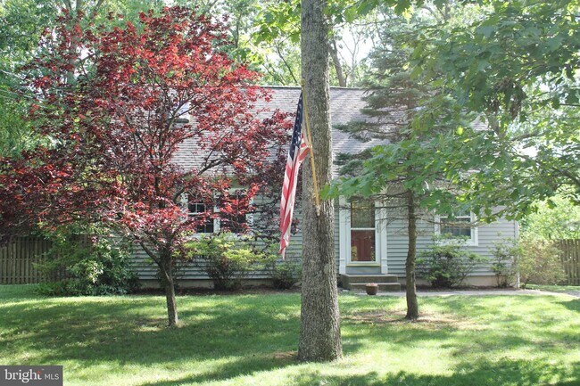 Building Photo - 314 N Carolina Trail