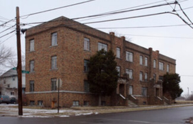 Building Photo - 46 S Valley St