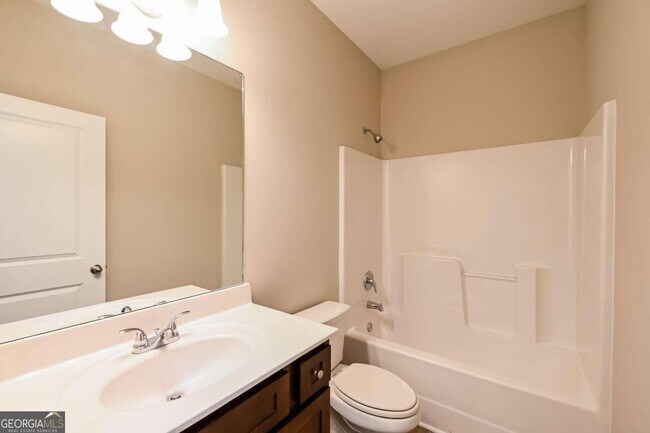 Foto del edificio - 1422 Sand Way SE