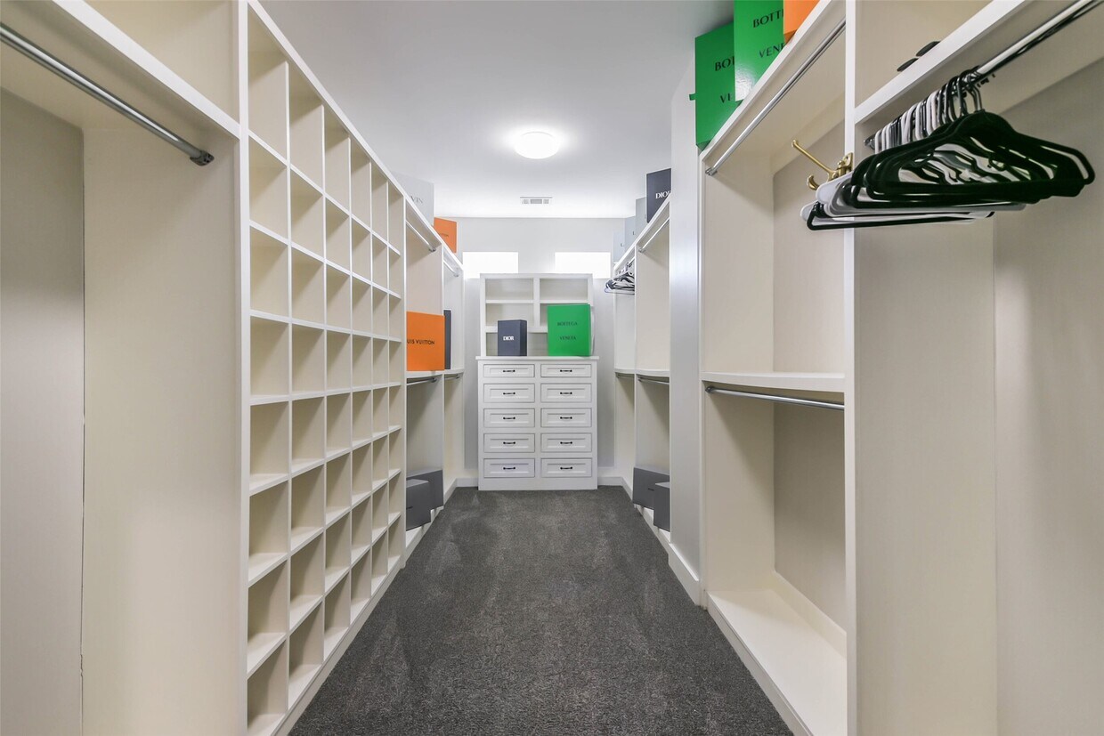 Foto del edificio - 2422 Hadley St